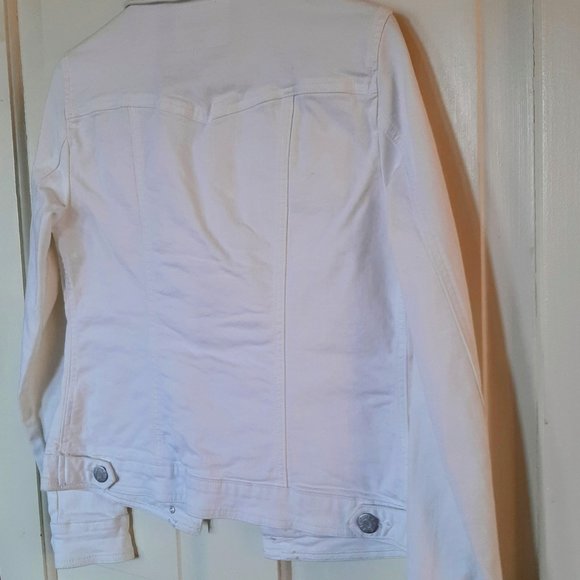 GUESS white denim jacket - Picture 7 of 8